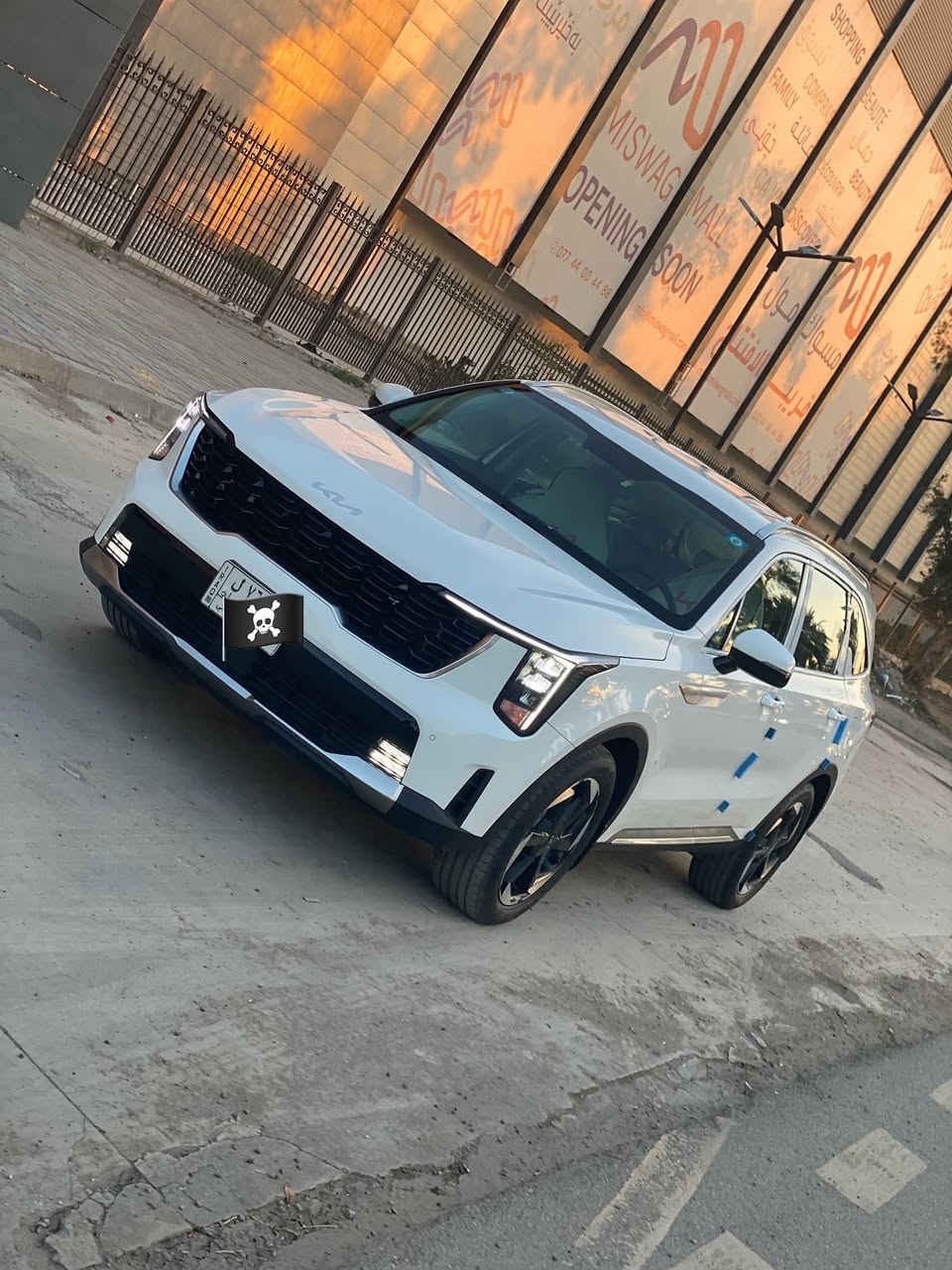 السلام عليكم
سورنتو 2024 خليجي كفالة عامة رقم بغداد 
ماشية 29 الف كيلو متر 
حجم المحرك ٦ سلندر ويل 19
كشنات كهرباء + جنطة كهرباء
بصمة + بصمة ابواب
كير ماوس + سايد بريك بصمة
شاشة متصلة + كامرة دوارة
المكان بغداد
السعر 30 الف دولار
للاستفسار
***********
