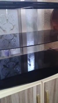 طاولة • للبيع • ديكور