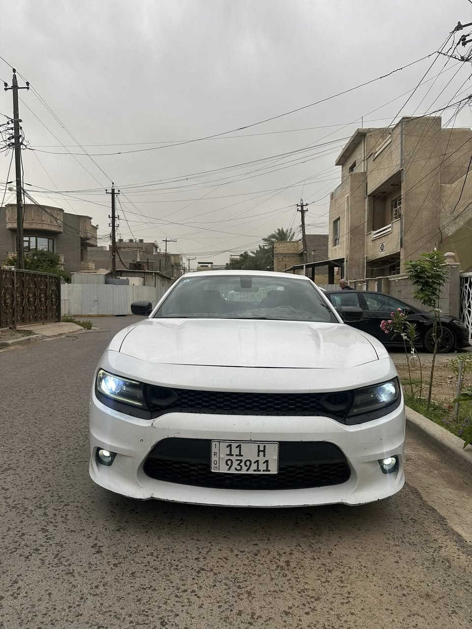 جارجر 2018 sxt وارد امريكي
الحادث موضح بالصور مع تقرير الفحص
لون ابيض رقم بغداد ماشية 189,000 كيلو

مكينة 6 سلندر 3600 مكفولة
كير مكفول وكهربائيات مكفولة

مواصفات : شاشة - كاميرا خلفية - حساسات خلفية - دخول ذكي - تشغيل عن بعد - بصمة - مقعد السائق كهرباء - ويل 20 اصلي 

السعر 185 ورقة وبيها مجال
مكاني بغداد حي الخضراء 
*********** ابو عبدالله
