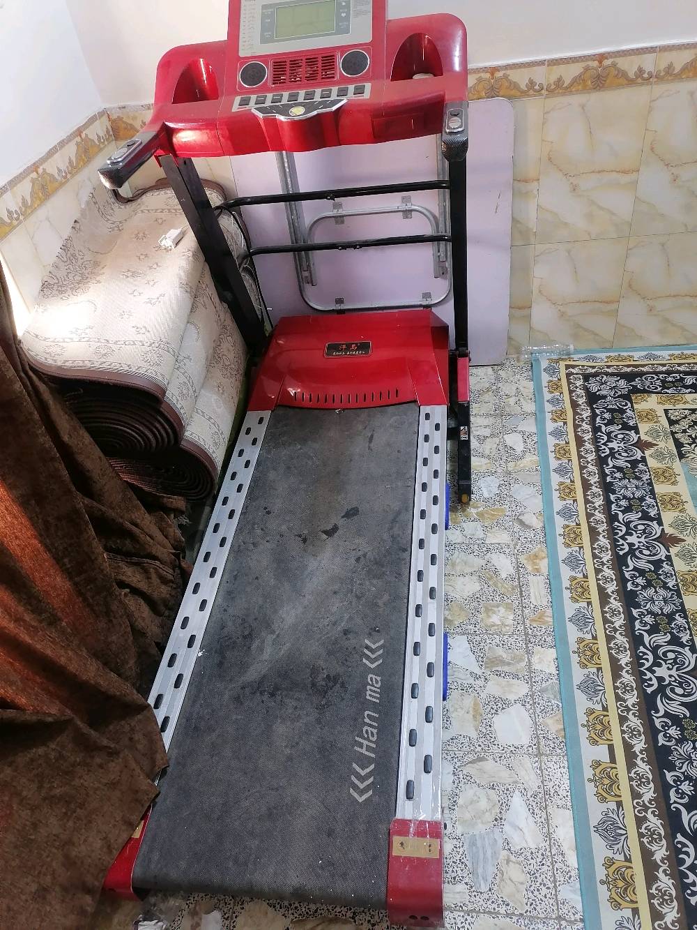 السلام عليكم
جهاز رياضي للركظ والمشي للبيع
كلشي بي شغال 
السعر ٥٥٠ وبي مجال قليل
النجف الاشرف ناحيه الحيره 