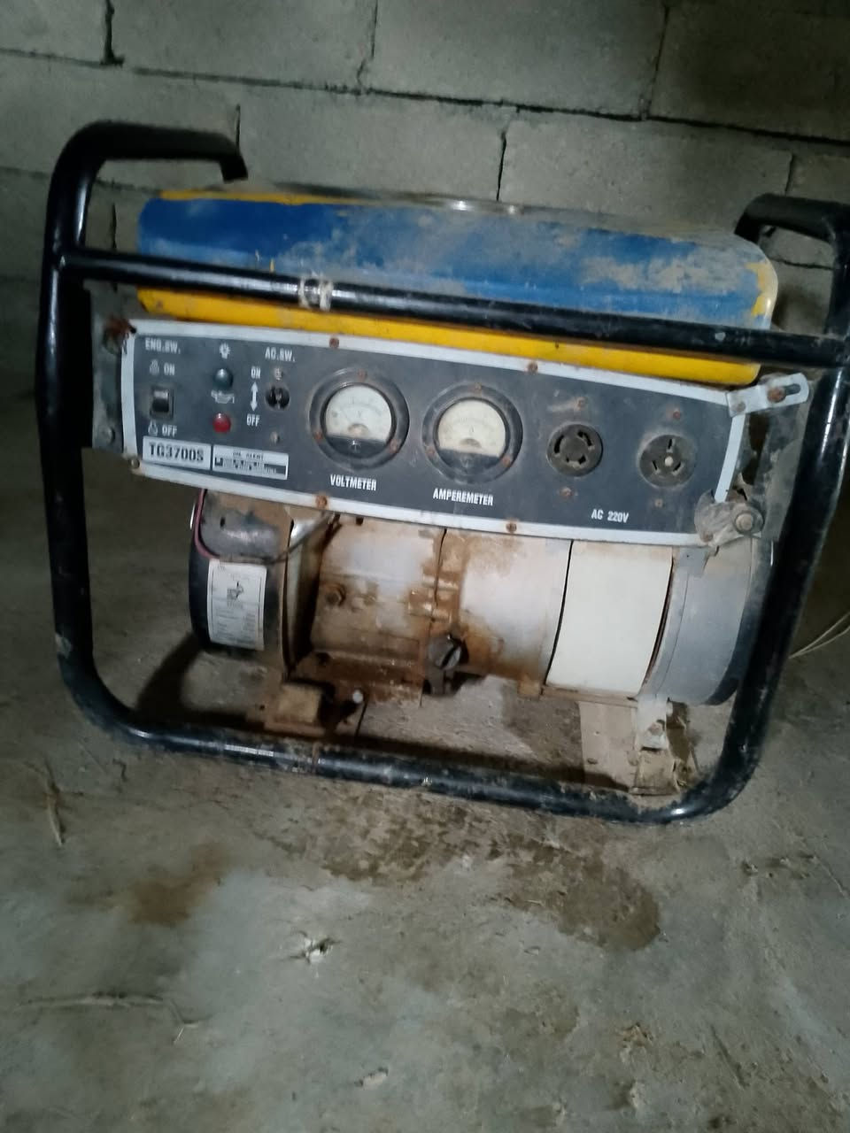 السلام عليكم  مولده تايكر للبيع. ترهم للمحلات
الاتصال على. الرقم.   ***********.   بسعر مناسب
