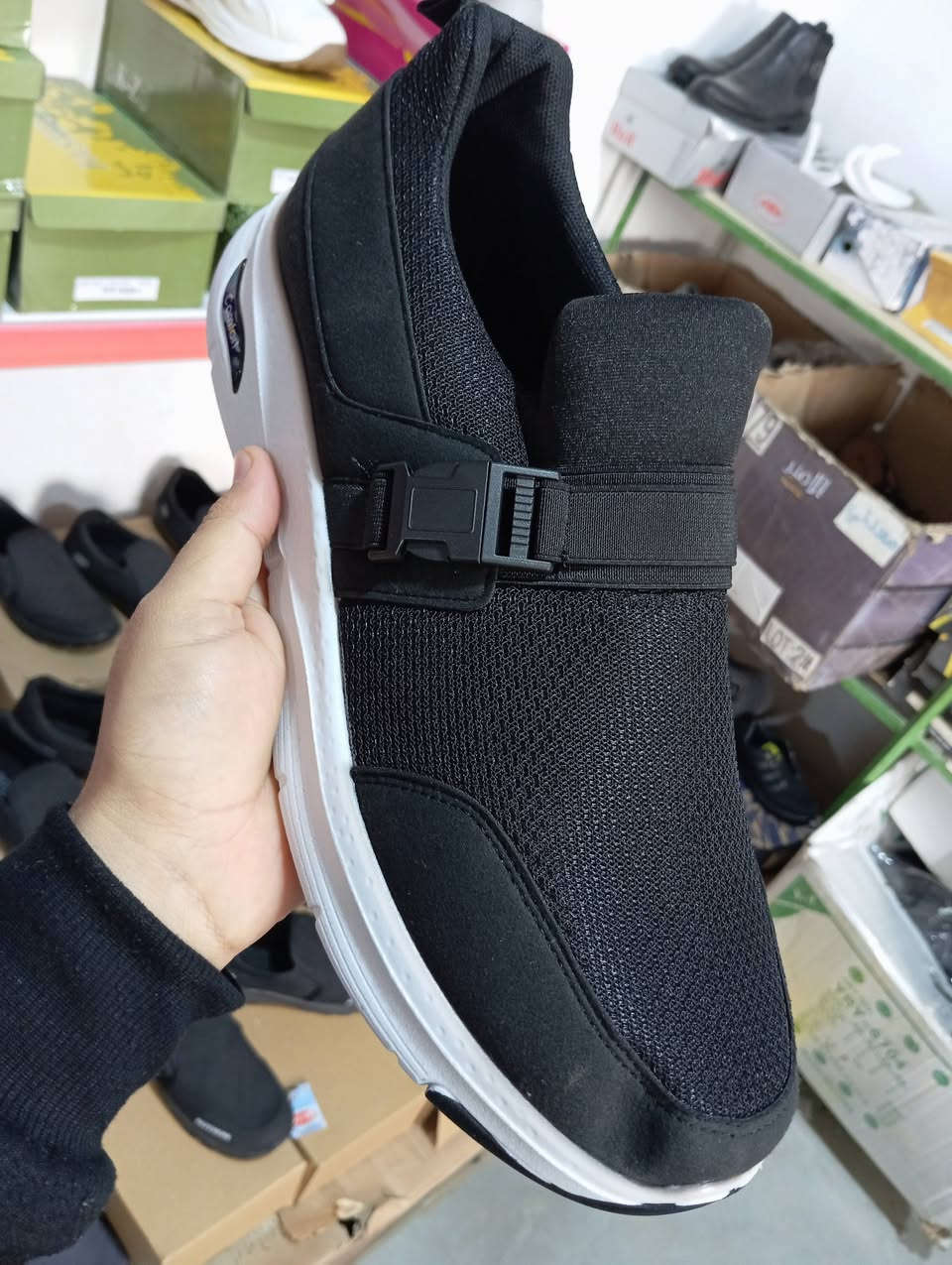 📢 وصل حديثاً إلى محلات الغازي
تشكيلة مميزة من الـشحاطات الأصلية و السكجرات المريحة بجودة ممتازة وتصاميم عصرية 👌
متوفرة بقياسات متنوعة تناسب الجميع:
👦 أطفال
🧒 ولادي
🧑 شبابي
👨 رجالي
وكذلك أحجام خاصة لراحة أكثر.
✨ جودة عالية
✨ مريحة للاستعمال اليومي
✨ أسعار مناسبة للجميع
📍 زورونا في محلات الغازي واختاروا الموديل اللي يعجبكم.
الموقع:شميط -الشارع العام- بالقرب من اعدادية بدر الكبرى 
للاستفسار:***********
***********
