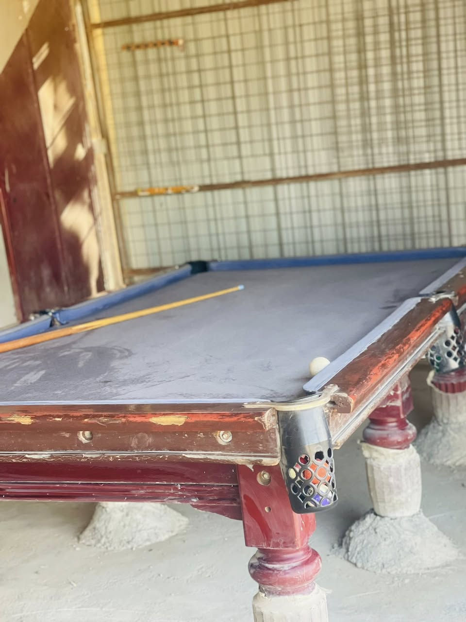 للبيع ميوزه بليارد الذهبي سعره 400وبي مجال. وجوزي سعره 350وبي مجال مكان واسط صويره للاستفسار ‭0788 439 9749‬
