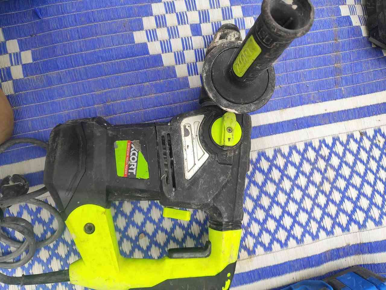 ‏‪***********‬‏
