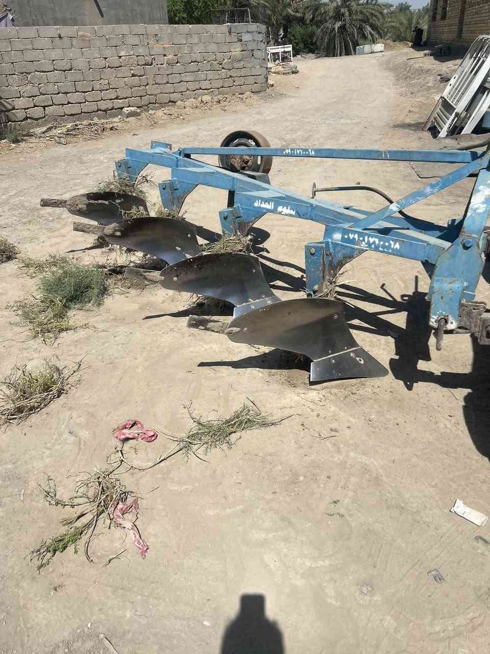 سلام عليكم فدان للبيع  حجمً14حدادت سلوم   السعرمليون و300لاستفسار على ***********
