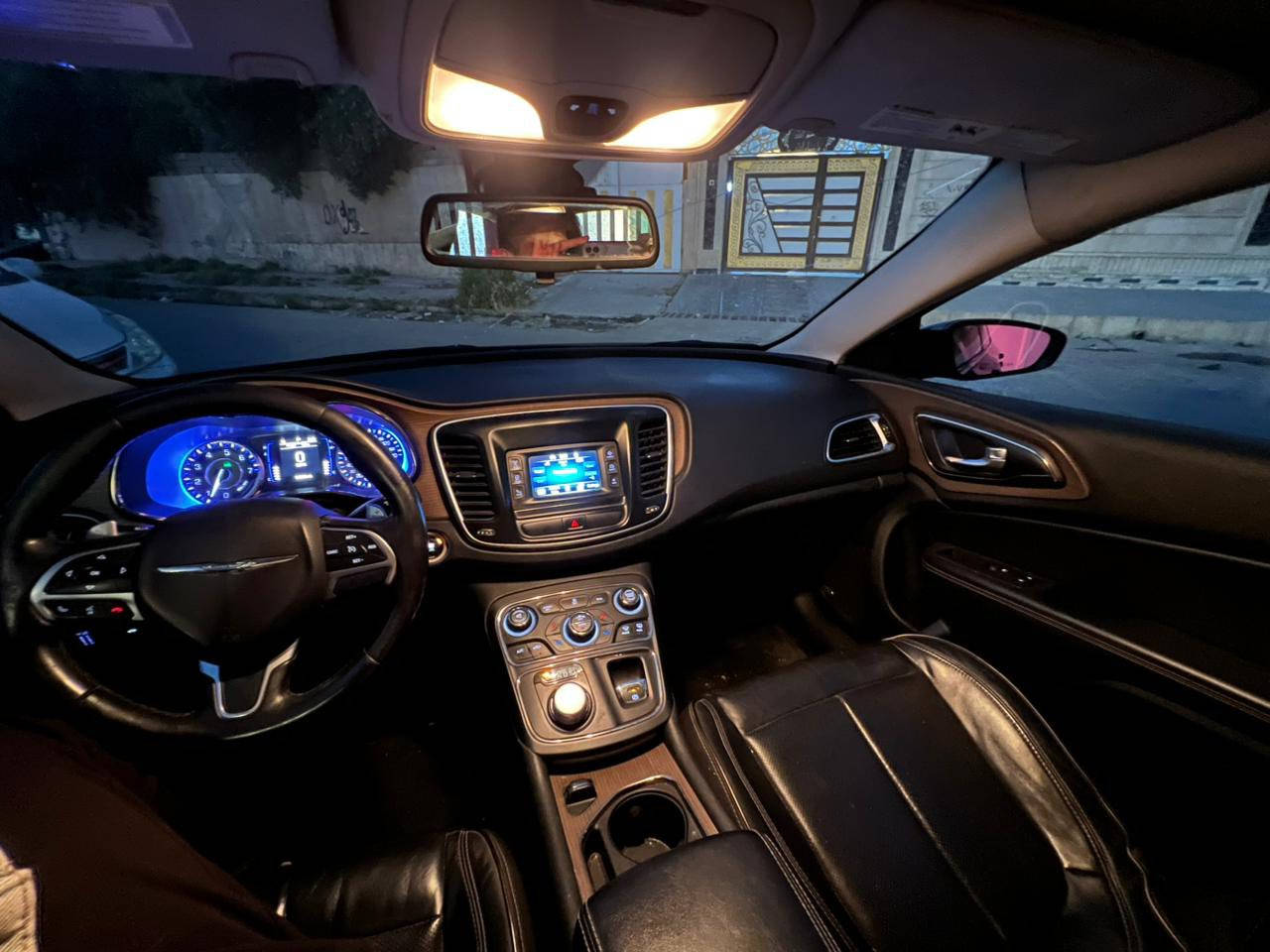 للبيع او مراوس رياضي او 4 ابواب ماكو اشكال
C200 2017
مكنية 3600 لحد يقارنها بال4 سلندر
مواصفات
كشن خزن
شفتات ستيرن
شاشة وسط 
كامرة
كشنات كهرباء
كير ماوس
هندبريك بصمة
بصمة تشغيل وبصمة دخول
ضرر
جاملغ باب مبدل اصلي
بجم خلفي كبس
***********
