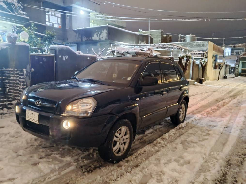 هۆندا 2006 
مەکین گازی سۆپر جواربستۆن
جوارجام کاربایی  هه مووکاربای ئیشکات
ئاوئین کاربایی تەبرید ساردوو گەرم
کوشن جلتوو  سیارک پئدەعموو خایسیە دەعموو زەربی نیە سیارکە دووبیە براوەیە  سیارکە پاکو خاوئین گئیرمەکین هه مووگیانی بەشەرت نرخی 43
ناونیشان پیرمەگروون
ژمارە *********** السليمانية, العراق
