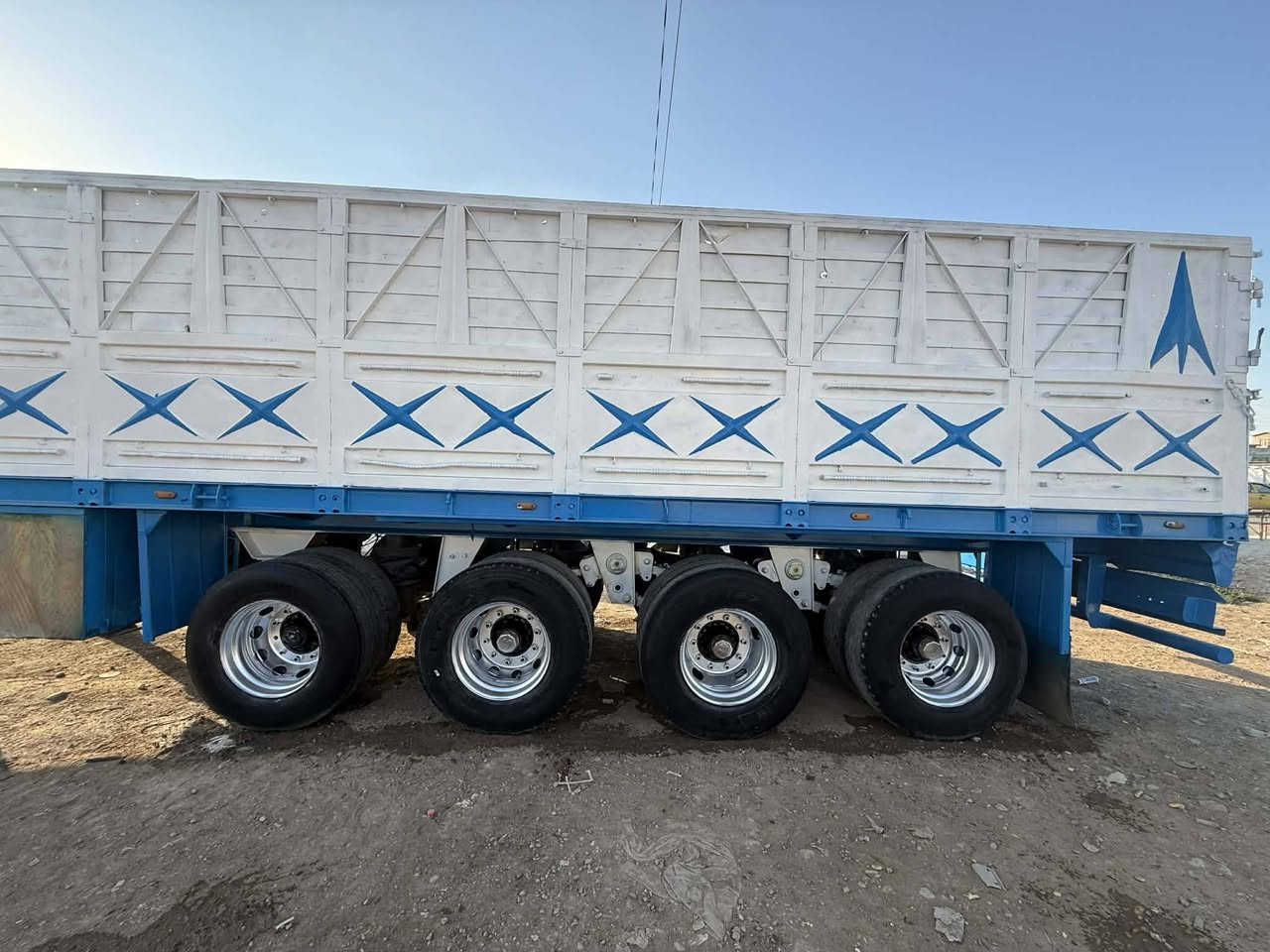 سلام عليكم عربانه حداديه للبيع شاصي 14 دناكير 14 طولها 12 او نص تايرات نص عمر (السعر 100 او بيها مجال ) مكان ديالى بني سعد ***********
***********
