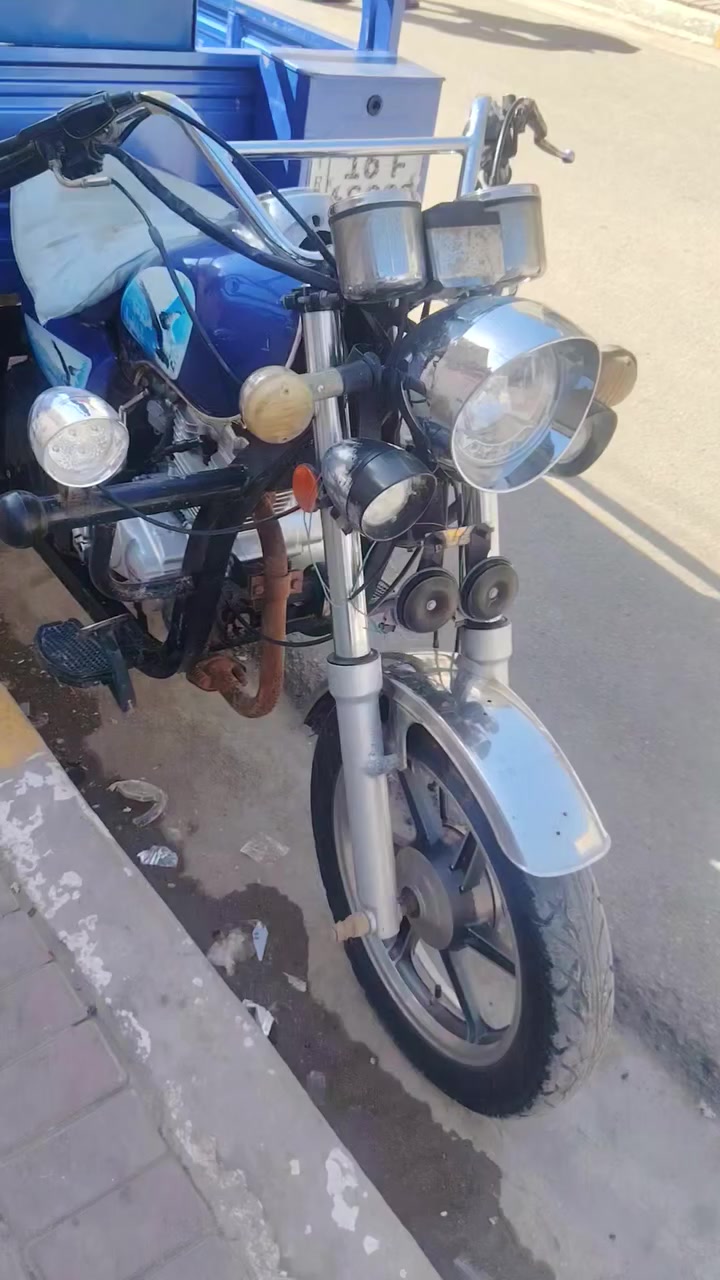 سلام عليكم ستوته البيع موديل 2023 رقم انكليزي سنويه مكان ديوانية حي الفرات بخدمت الشراي ***********
