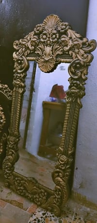للبيع • سعر مناسب • ديكور منزلي
