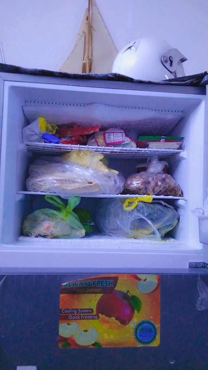 ثلاجة للبيع جديدة استعمل قليل بعدهي بليلون بيهة ضمان سنتين 28قدم السعر 350 مكان حي الجهاد


**إذا كنت صاحب هذا الإعلان وتريد حذفه لأي سبب، رجاءا أرسل رسالة إلى الدعم الفني**