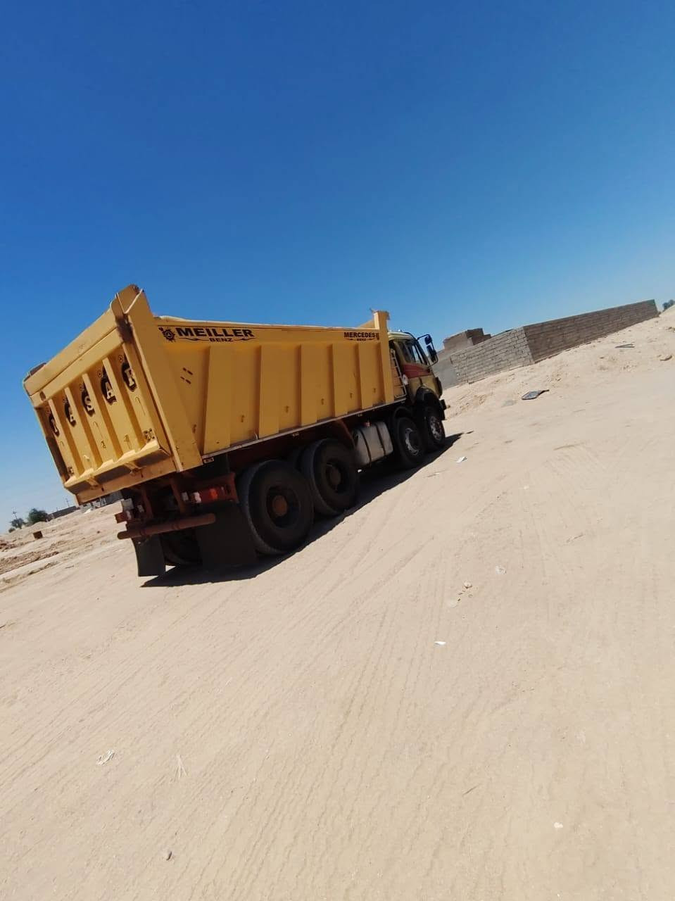 للبيع كرواتي عكرب موديل 92 مكينه 35 كير 155 مجموع جي اف مكفوله كفاله عامه   ***********   ***********
