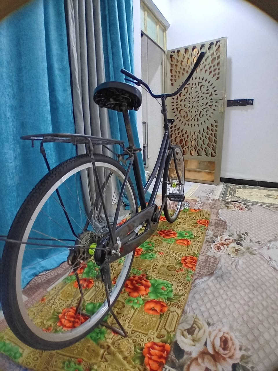 سلام عليكم بايسكل للبيع نظيف وحلو اللون اسود مكان ناصريه سوق الشيوخ السعر خاص


**إذا كنت صاحب هذا الإعلان وتريد حذفه لأي سبب، رجاءا أرسل رسالة إلى الدعم الفني**