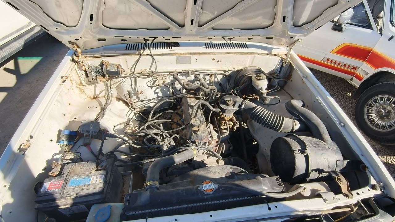 سلام عليكم بيكم موديل85 صبغ عام كهربائيات كل شغال كير محرك شرط طخم تايات جديد كربون بازين و اني صاحبو ال سعر 45 و بي مجال بصيط***********
