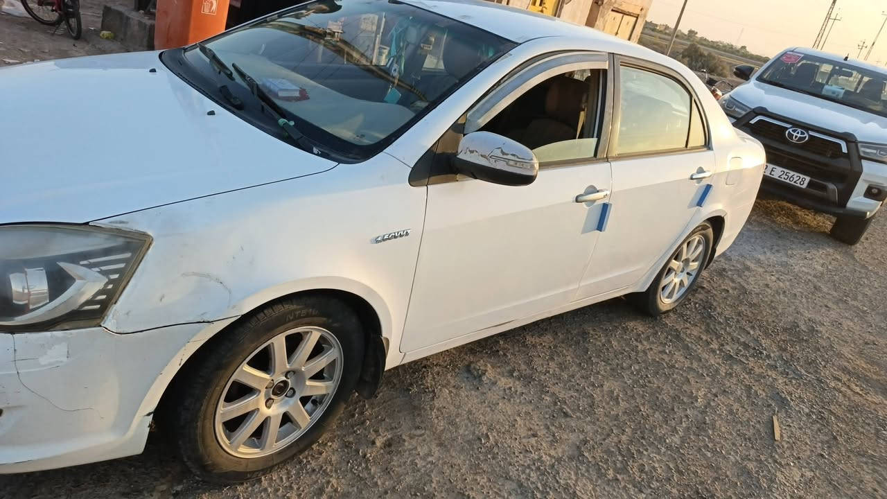 سيارة جيلي موبل موديل ٢٠١٢ السيارة كفالة عامة من الضربة و التبديل و الصبغ ما عدا بارد قليل بالدوسة و البنيد كد شبر مكينة كير كفالة مكينة ١٨٠٠ كير عادي المرغوب سنوية نافذة ٢٠٢٧ مداور ثاني يوم رقم ميسان انكليزي مصفرة غرامات مكان ميسان الكحلاء ***********
