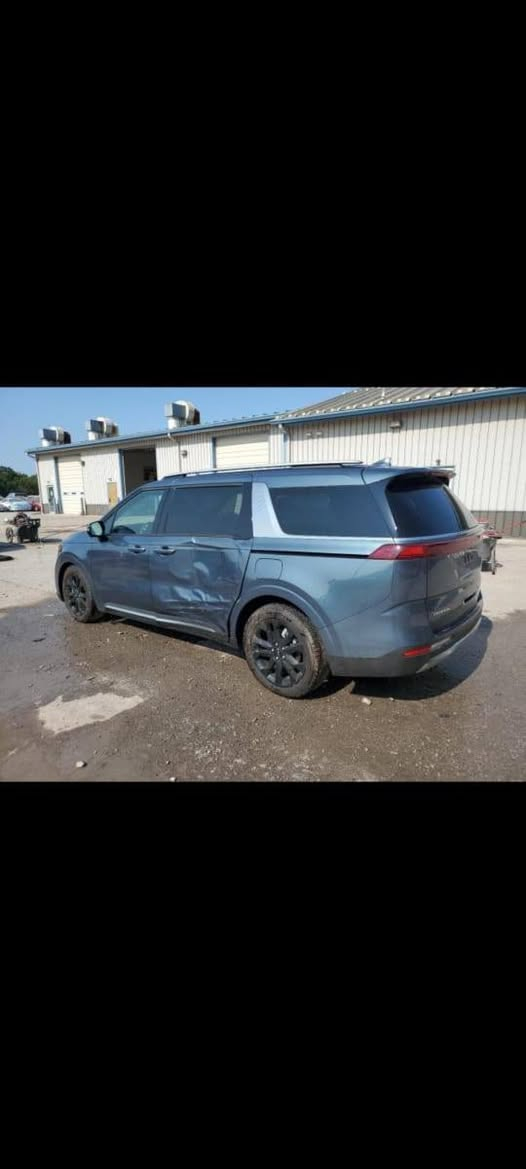 سلام عليكم 
كيا كرنفال اس اكس برستيج 
Kia carnival sx prestige 2024
لون بحري 
بچم كبس 
فول مواصفات 
فتحتين قماره 
خمس كامرات 
حساسات ٣٦٠درجة
رادارات ٣٦٠درجة
تحديد مسار 
قياده ذاتيه 
تدفئه ستيرن
تدفئه تبريد كشنات امامية والخلفية ايضاً
شاشة ديجتال 
وضعيات قيادة ٤ 
Normal 
Sport
Eco
Smart 
محرك ٦سلندر ٣٥٠٠
وبقية المواصفات المعروفه 
الحادث تبديل جاملغ نفس اللون 
تبديل باب نفس اللون 
صور الحادث مرفقة
للاستفسار ***********
العنوان المثنئ
