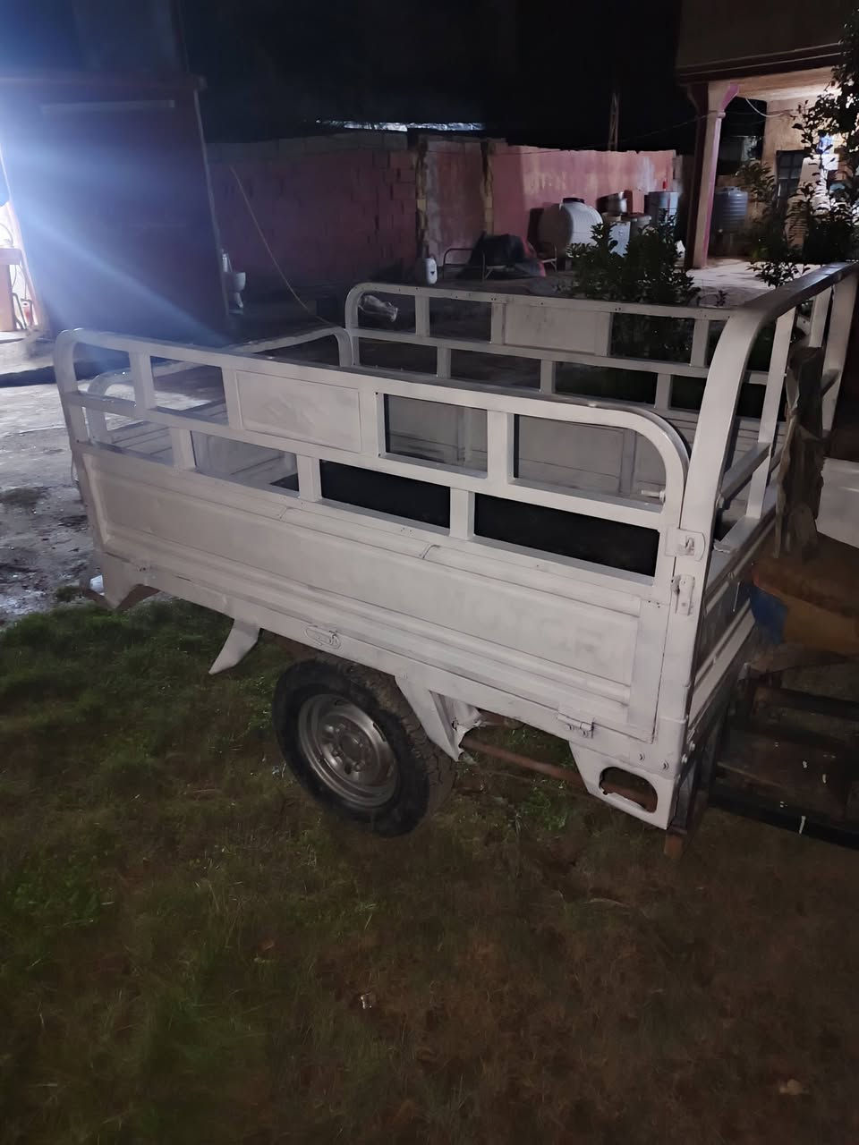 السلام عليكم
ستوتة ام الطير للبيع موديل 2015 اوراق كاملة منفيس نقص كهربائيات باتري شغال جديد المكان الحديد تتن السعر 800 وبيهة مجال مكفولة من اللحيم للاستفسار اكثر اتصل *********** موجود واتساب
