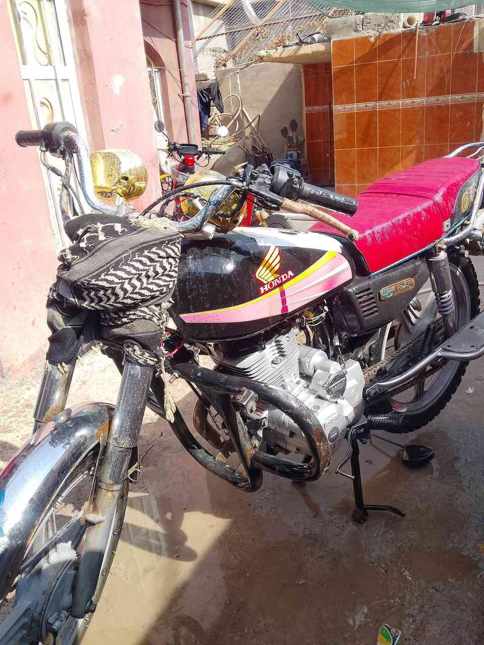 مابعد السلام ماطور للبيع سيڤان موديل 20 نضيف حيل نشاط فول شلعه ومعدل السعر 325وبي مجال لطيبين الاستفسار خاص او ***********
