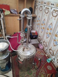 مكاين • تاجي • منشأ نصر