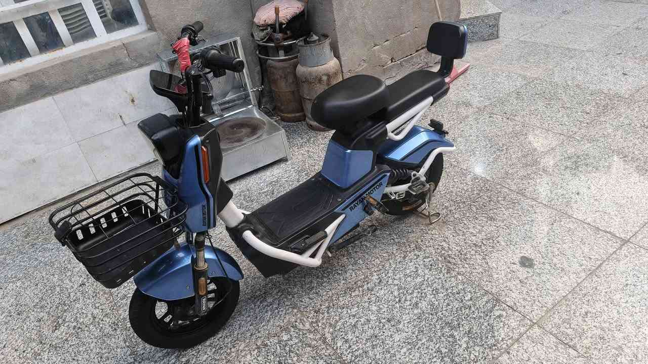 درجة شحن حجم ١٦ بطاريات ٤ لثيوم السعر ٢٥٠ وبي مجال


**إذا كنت صاحب هذا الإعلان وتريد حذفه لأي سبب، رجاءا أرسل رسالة إلى الدعم الفني**