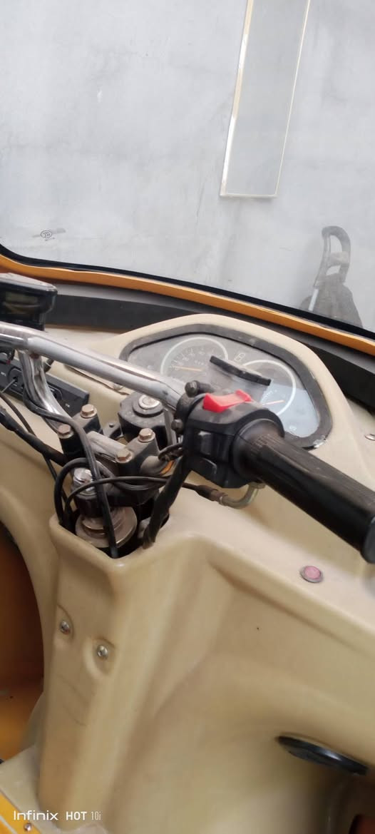 تكتك ( معوقين) للبيع جديدة مستعمل قليل كلش
العنوان خانقين 
السعر مليونين و بي مجال
رقم الهاتف ***********
او مراسلة الصفحة
