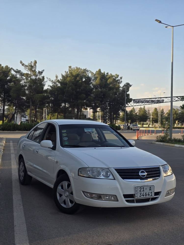 سلام علیک 
nissan sunny 2009 
ئۆتۆماتیک چوار جام کارەبا 
زۆرجوانو پاک ماوەتەوە
95 000 km حەقیقی ڕۆشتوە
کەلە و عەینە 
پەڵەیەک بۆیاخی هەیە سۆنەرم داناوە
گێڕو مەکینە بەشەرت نەکراوە
تەبرید بەشەرت
یەک دینار مەسرەفی تێدا نیە
شوێن : سلێمانی
***********
102 گەڵاو مەعامەلەیەکی کەم السليمانية, العراق

