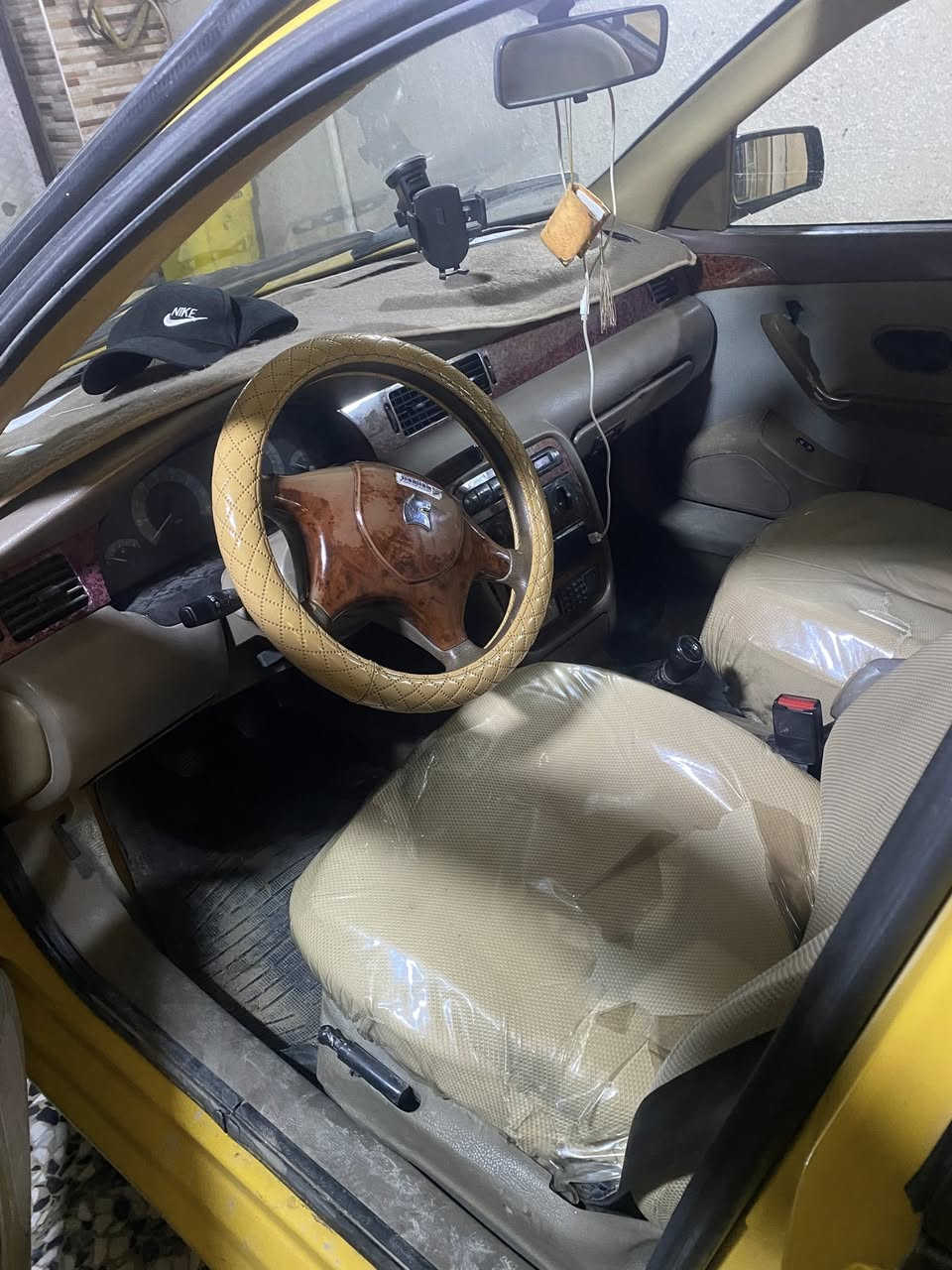 السلام عليكم سمند موديل 2013 بنيد مضروب  وجاملغ خلفي  وبيه ملاحضات بسيطه  عارضهه 41 وبيه مجال الرقم ***********
