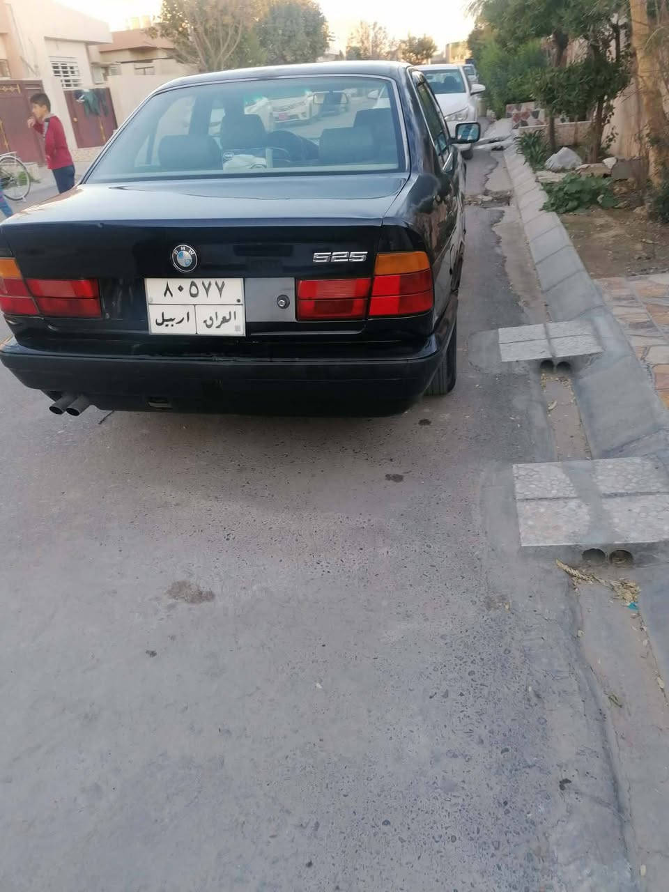 سلاو ، بە ئیزنی ئەدمین
بی ام مودیل 1994 525 ، مکینە کەبس دیجیتاڵ 
ئوتوماتیک 
اسلاید 
دەبل ئیرباک
کوشن هیتەر 
بدون لیدراو
سەنەوی بە ناوی خۆمە تا 2025 
***********
