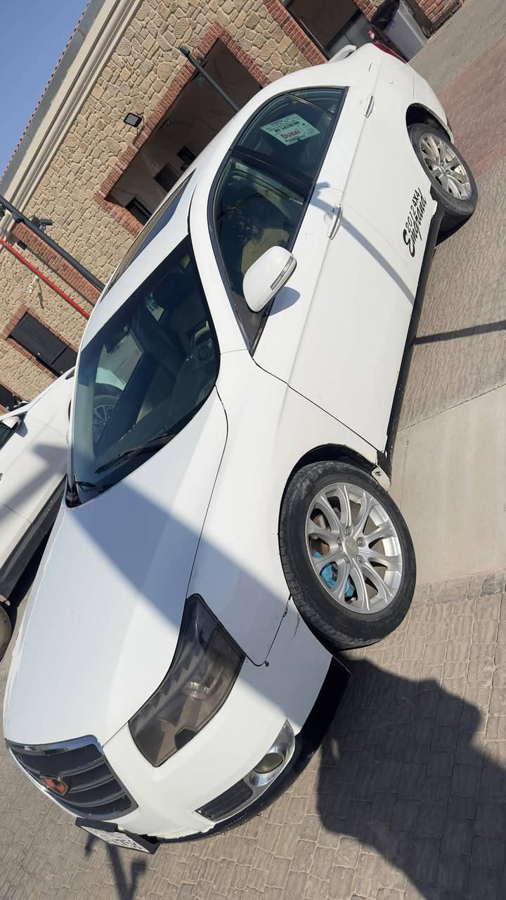 السلام عليكم،، للبيع
جيلي ام كراند Geely Emgrand
موديل 2012  فول مواصفات فتحة.
كير ومكينة مكفولات وبلادي ما مفتوحات
بيها اربع قطع صبغ فقط والسيارة موضحة بالصور نظيفة وخير من الله تجي تفحص وتاخذ ومكفولة من العطل والمشاكل استخدام شخصي للدوام  مثل ما موضحة بالصور السعر 70$ وبيه مجال 
***********
العنوان: بغداد-الدورة
