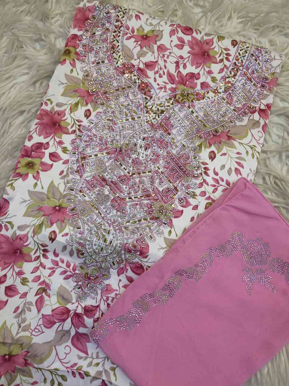 حبايب مخاوير العيد راح توصل الحجز مسبق بدون احراج
مخاوير حرير اندنوسي مع شال  فوول فوول حجر vip 
السعر القطعة == 25.000  خمسه وعشرين الف 
البظاعه موجود يوم الخميس انشاالله والحجز من هسه كميات قليل


**إذا كنت صاحب هذا الإعلان وتريد حذفه لأي سبب، رجاءا أرسل رسالة إلى الدعم الفني**