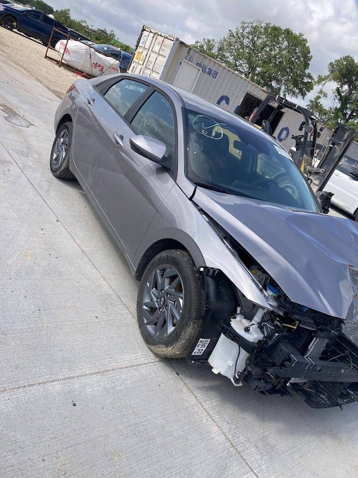 النترا 24 مواصفات SEL
شبه فول 
حادثه موضح بصوره 
سعره 150 بدون لوحات 
*********** اتصال او واتساب
