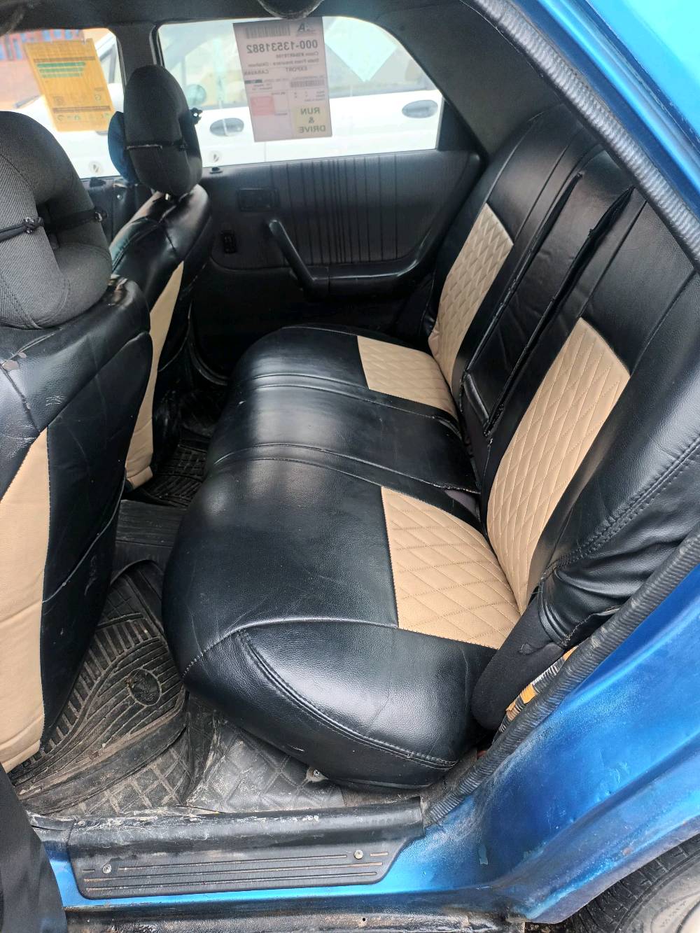 مازدا 323 
سيارة مصبوغه عام جمالية ماناقصها اي شي سنويه الى  2027 بسمي اني الشرعي تحويل ثاني يوم شرط التحويل فقط كابون بانزين  ماستر
السعر 40 ورقه 
العنوان الموصل 
***********