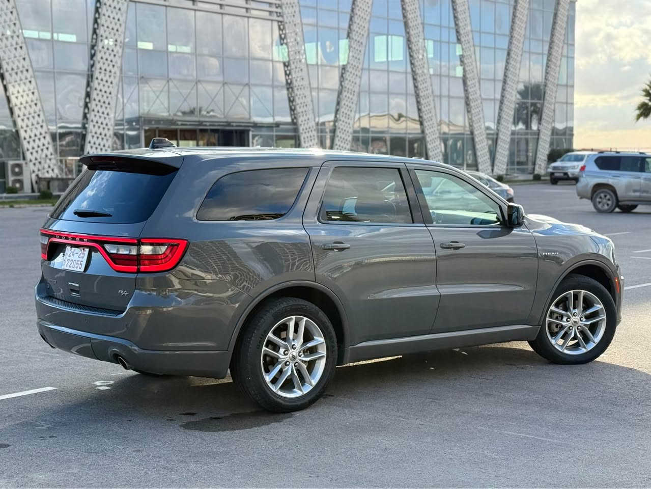 سيارة رياضية و بنفس الوقت عائلية ❤️‍🔥👍🏻
Dodge Durango 2023
دودج دورانكو ٢٠٢٣ ❤️‍🔥

مواصفات RT يعني فول بدون فتحة (مقاعد تدفئة-ستيرن تدفئة-شفتات بل ستيرن-تبريد مركزي- ٧ راكب السيارة)✨

مكينة ٨سلندر حجم ٥.٧لتر هيمي تنفس طبيعي ✈️
ماشية 62,000 ميل فقط و بحالة ممتازة جداً 🎉

ضرر السيارة مرفق مع الصور فقط جاملغ بدون نقطة دواخل او ايرباك سيارة رقم كاتي تترقم شمالي👍🏻

سعر السيارة فقط (295$) ورقة و بيها مجال للطيبين هم🤩

للاستفسار عن السيارة واتس اب-كورك👇🏻
☎️***********☎️ دهوك, العراق
