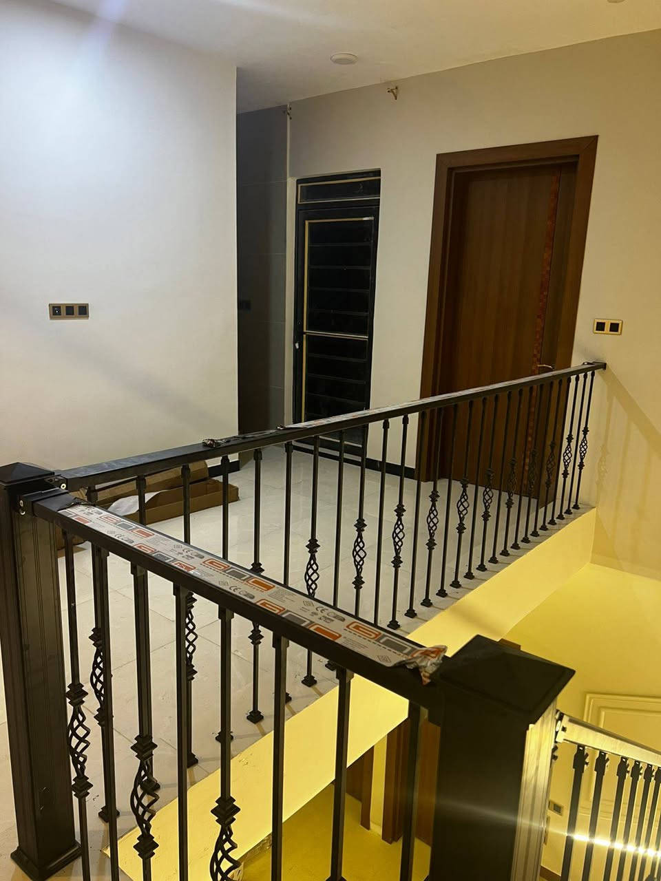 السلام عليكم ورحمة الله وبركاتة
نقدم لكم اخر الاعمال من محجرات المنيوم 

محجر جانبي حديد والقبضه المنيوم مربع ودنك ايضا المنيوم 

***********
