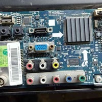 صيانة شاشات • شاشة ٥٥ • قرية اللزاكة