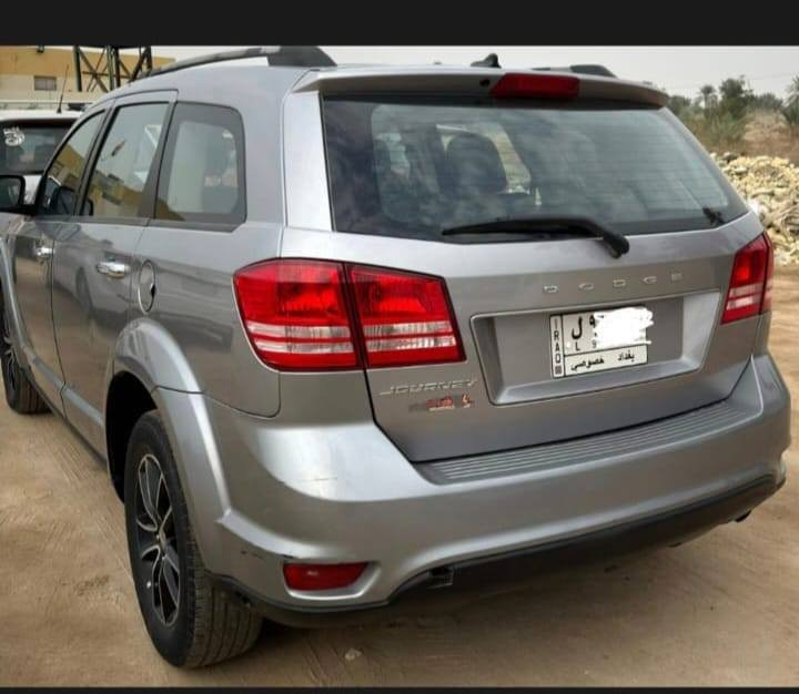 دوج جورني 2017
[[ للبيع او المراوس ]]
 سياره جاهزه 
تبريد كير مكينه
 غاز + بانزين 
 مكينه V4  / 2400 
سياره معوقين لشهر  العاشر وتخلص 
اسويلك وكاله
3قطع تبريد
السعر 105  
*********** ناصرية, ذي قار
