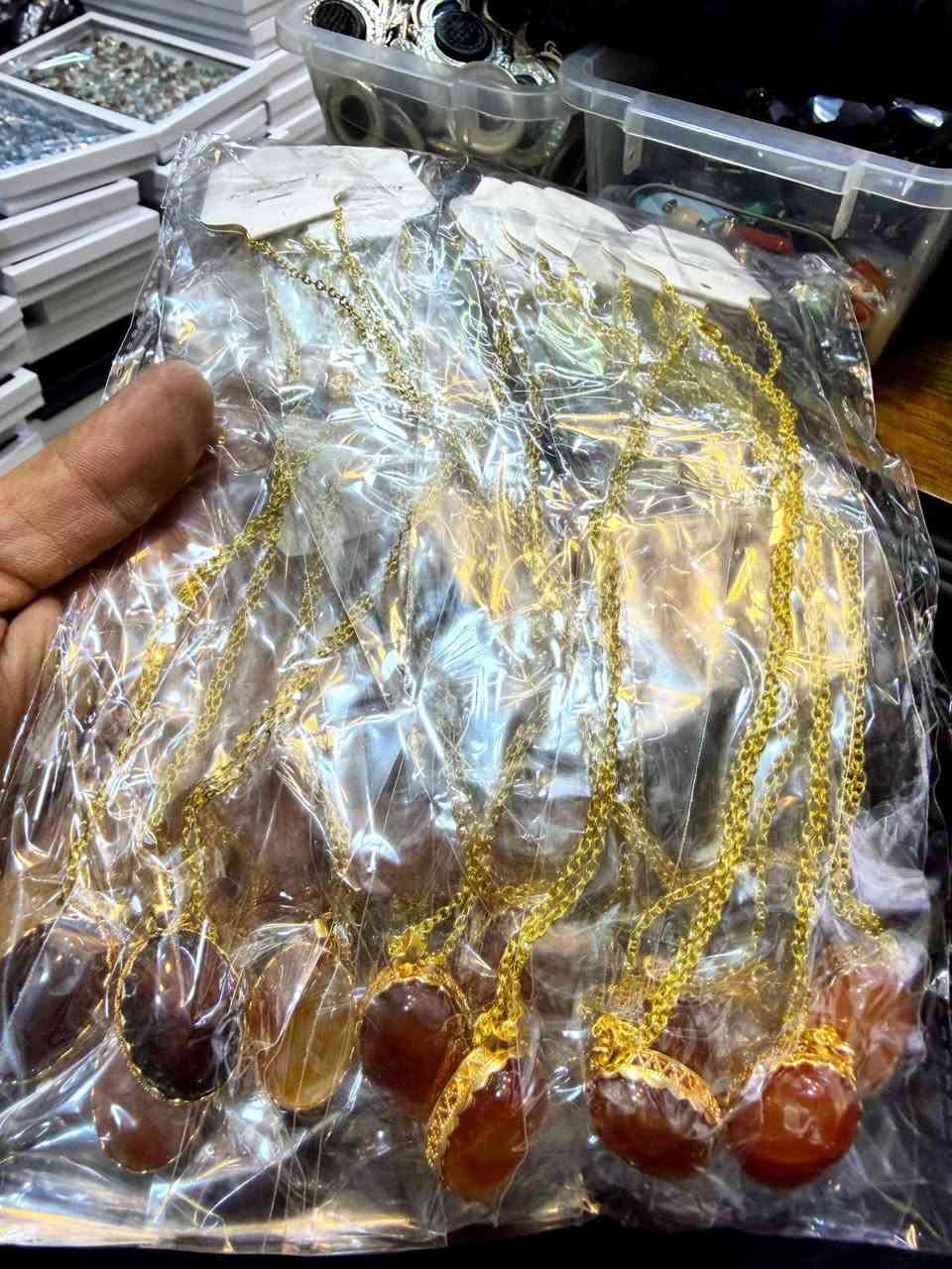 بضاعه منوع لبيع جمله فقط لصحاب البيجات لناس على باب الله الفحص أمام المندوب يوجد توصيل لجميع المحافظات رقم الحجز الواتساب ***********
