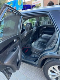 سورنتو مديل 14فول مواصفات امريكي بيها قطعتين عنوان بغداد رقم جديد سنوي...