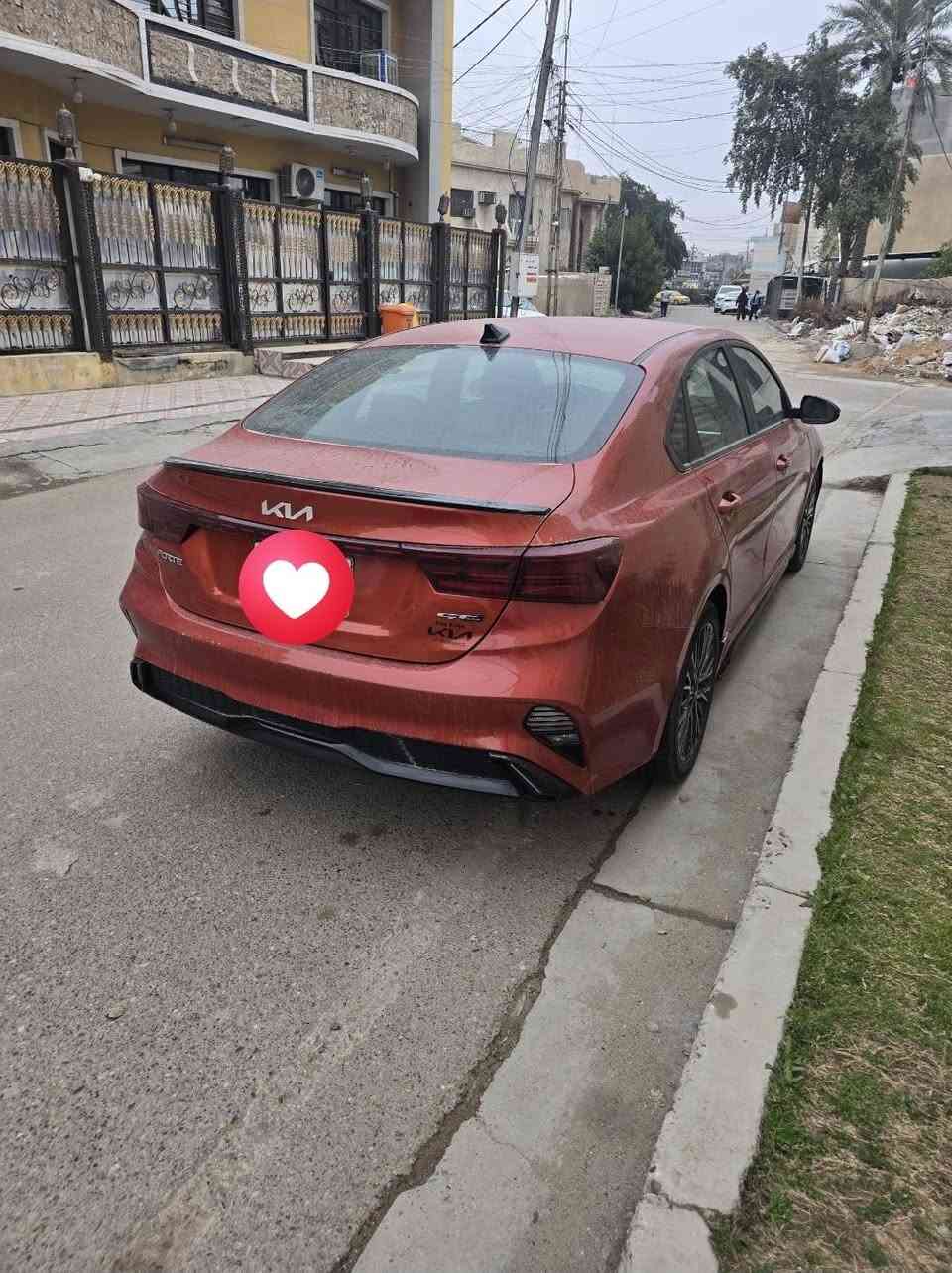 سلام عليكم
كيا فورتي جتي لاين ٢٠٢٤ للبيع 
سيارة نص فول 
تحديد مسار 
مثبت سرعة 
رادار امامي خلفي 
بدون فتحة 
بصمة 
سعر ١٦٥ وبي مجال بسيط 
رقم الهاتف 
***********
