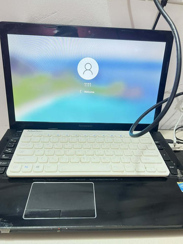 للبيع الابتوب ب 25
والميز 25


**إذا كنت صاحب هذا الإعلان وتريد حذفه لأي سبب، رجاءا أرسل رسالة إلى الدعم الفني**