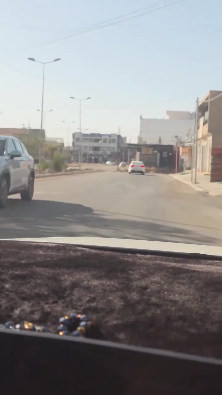 قطعة ارض للبيع 
المساحة 300 متر 
الوجه ١٢ متر النزال ٢٥ 
موقع مميز الضباط الاولى 
مخدومه بالكامل 
قريبه من الشارع التجاري ..

للاستفسار اكثر الاتصال
*********** 
#مكتب_المتميزين /شارع البلاج قرب قطاع الصحة ..
