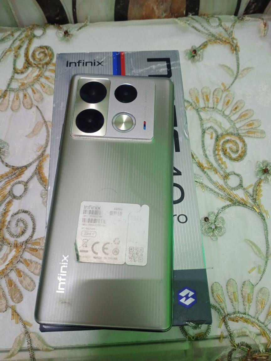 ‏سلام عليكم Infinix NOTE 40 Pro 
‏ذاكرة 256 رام 8+8 شاشة منحنية 
‏بصمة مدمجة بالشاشة كامرا خلفية 108 
‏جهاز نضافة 90 لا مفتوح لا مصلح فقط 
‏الدكمة مال تشغل وطفي وكعت 
‏وجاي استخدمة طبيعي مخلي ميزة ايقاض الشاشة 
‏غراضة فقط كارتونة 
‏للمراوس فقط شباب مراوس فقط 
‏مو تدخلي خاص تكلي شكد سعرة 
‏مراوس فقط اكرر ما ويا غراض فقط كارتونة 
‏عنواني بغداد بلديات جهاز مكفول من كلشي 
‏غير الدكمة


**إذا كنت صاحب هذا الإعلان وتريد حذفه لأي سبب، رجاءا أرسل رسالة إلى الدعم الفني**