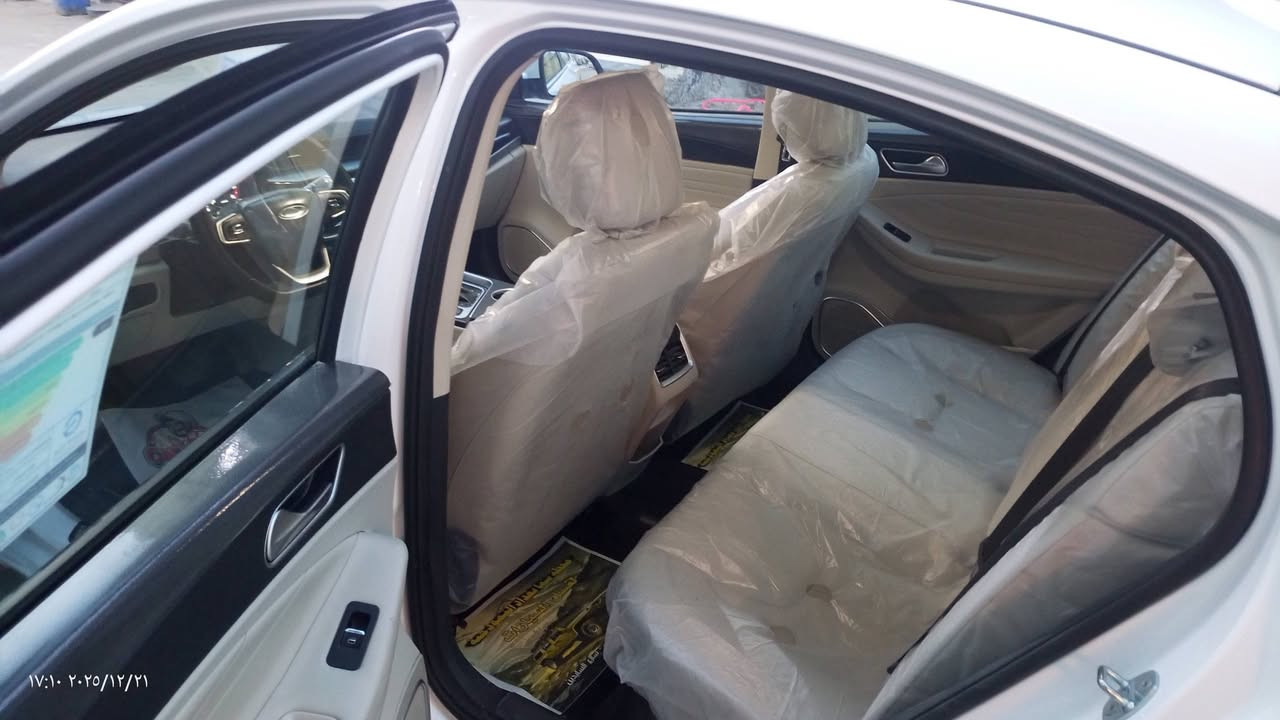 السلام عليكم  اخوان السياره فول مواصفات تجي 
فتحه 
شاشه وكامره 
حساسات 
مري شفط 
كشنات جلد 
كشن السايق تحكم كهرباء 
شاشه العداد دجدال وتحكامات وضع القياده 
فول تحكم ستيرن 
مثبت سرعه 
أوتو هول 
سايد بريك دكمه 
تايارت حجم 17
اخوان السياره رقم أربيل راس الشهر احوله بسمي ماشيه 5000صار شهرين من ستلمته زيرو السعر 19مليون وبي مجال حك الجيه السياره حره رقم تلفون وبي واتساب ***********
