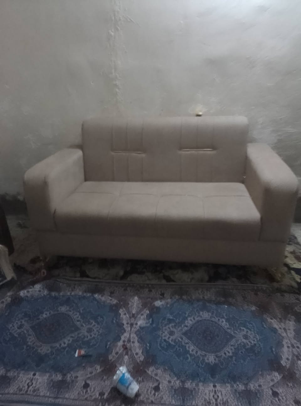 ثلاثت مقاعد سعره 200 نضيف ماصار هواي من جبنان واحد المقعد لونه سمائي اقل الشهر من جبنا بس رجل التخم وحد يرادله لحيم اشترنان 275 انبيعأ 200


**إذا كنت صاحب هذا الإعلان وتريد حذفه لأي سبب، رجاءا أرسل رسالة إلى الدعم الفني**