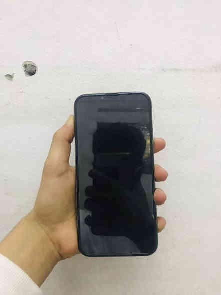 السلام عليكم 

iPhone.  13.  Pro.  Max
الذاكره:- 256❤️‍🔥
بطاريه:- %100 مبدله اصليه🔋
مبدل شاشه اصليه 3 خيارات📲
فيس ايدي شغال ✨
العنوان:- بغداد جميله🌷
الاتصال:- ***********
السعر:- 410 قفل 💎
