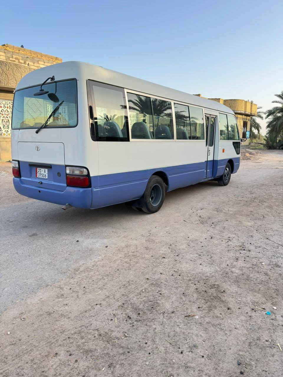 سلام عليكم كوستر موديل 14گاز رقم شمالي الشراي يتصل ***********
