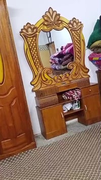 غرف خشب • غرف نوم • نظيفه