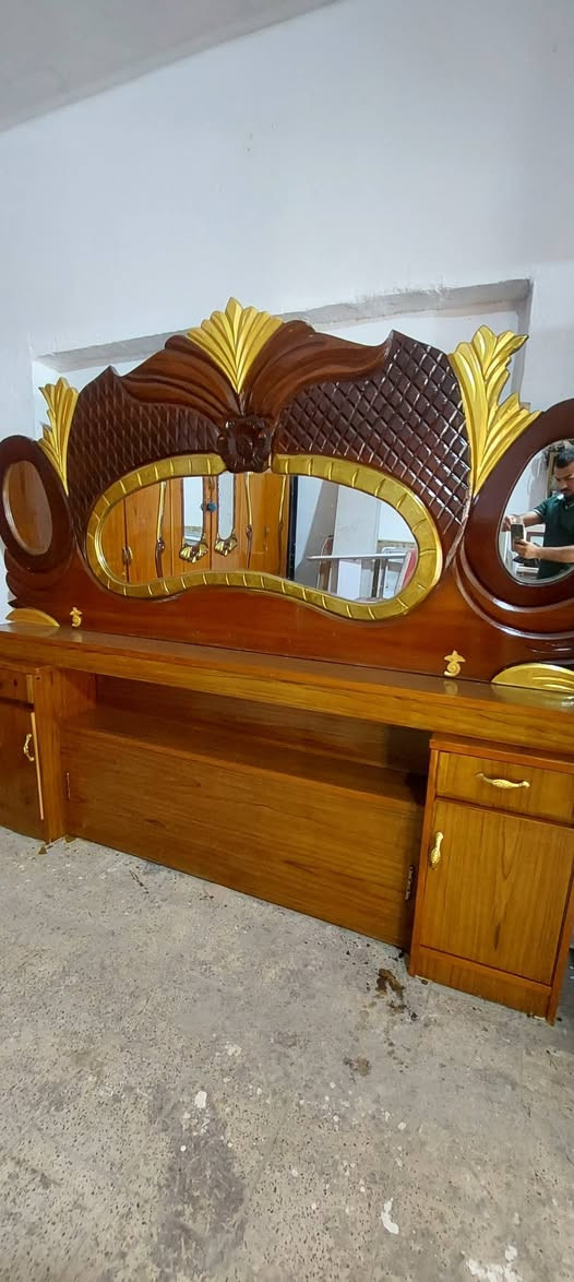 غرفه صاج 6 ابواب ملحق كامله نظيفه
السعر 575
بعقوبه شارع خريسان ***********
