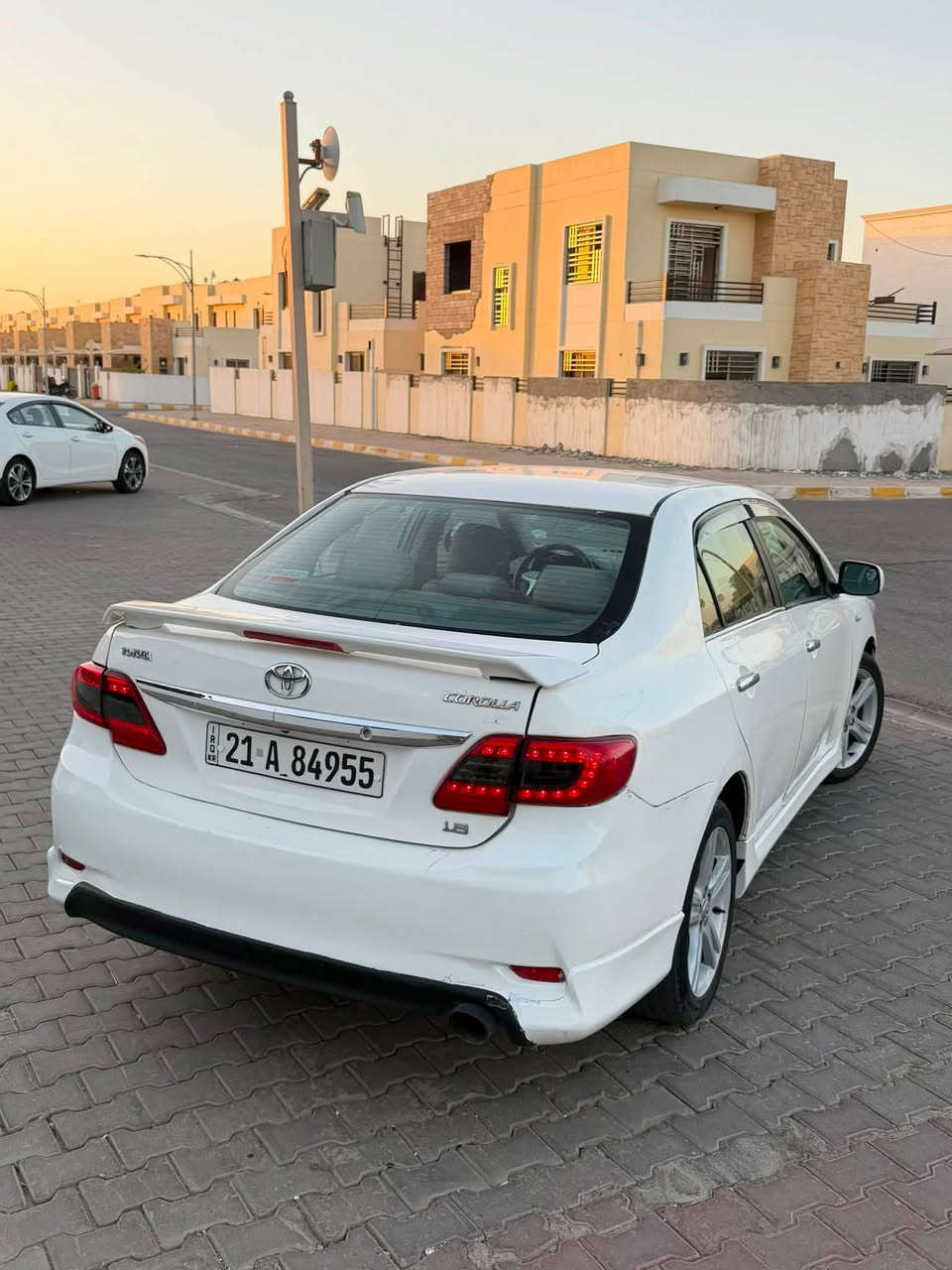 السلام عليكم للبيع نقد فقط
كورلا 2013 خليجي 
بسعر مناسب 85$ 
محرك 1800 بدون عيب 
كير/محرك/صدر/تخم تاير/تبريد ثلج/جاهزة
⬅️بيها مكانات صبغ ابيع صبغ عام بدون دواخل اثر تكشير واثر طخات بسيطة وسيارة حلوة بلعافية عل ياخذها 
رقم سليمانية انكليزي بأسمي مباشر سنوية ل2030حتى الهزة جديدة كله جديد ...
السعر 85$ وبيها مجال بسيط للشراي 
العنوان:صلاح الدين/تكريت/القادسية 
***********
