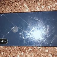 آيفون اكس ماكس • ٦٤ جيجا • ظهر مكسور